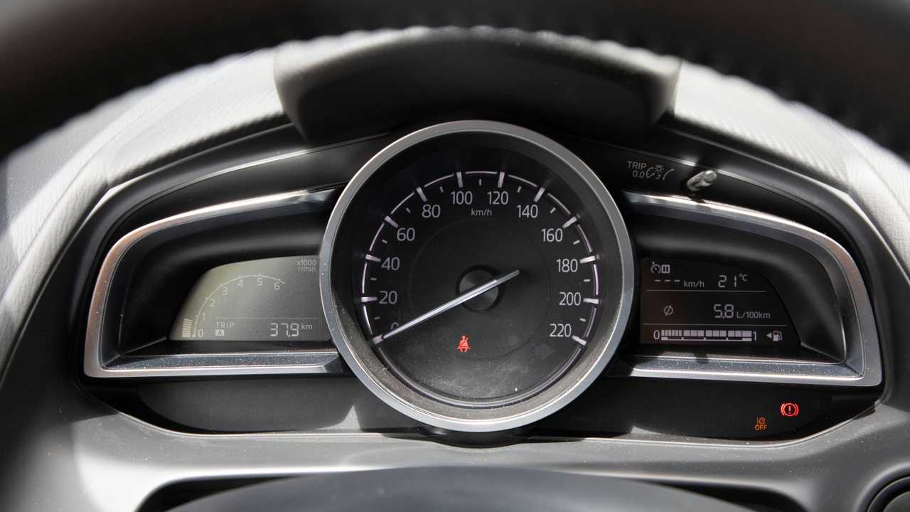 Mazda2 e-SKYACTIV 1.5 90HP MT Homura 2022