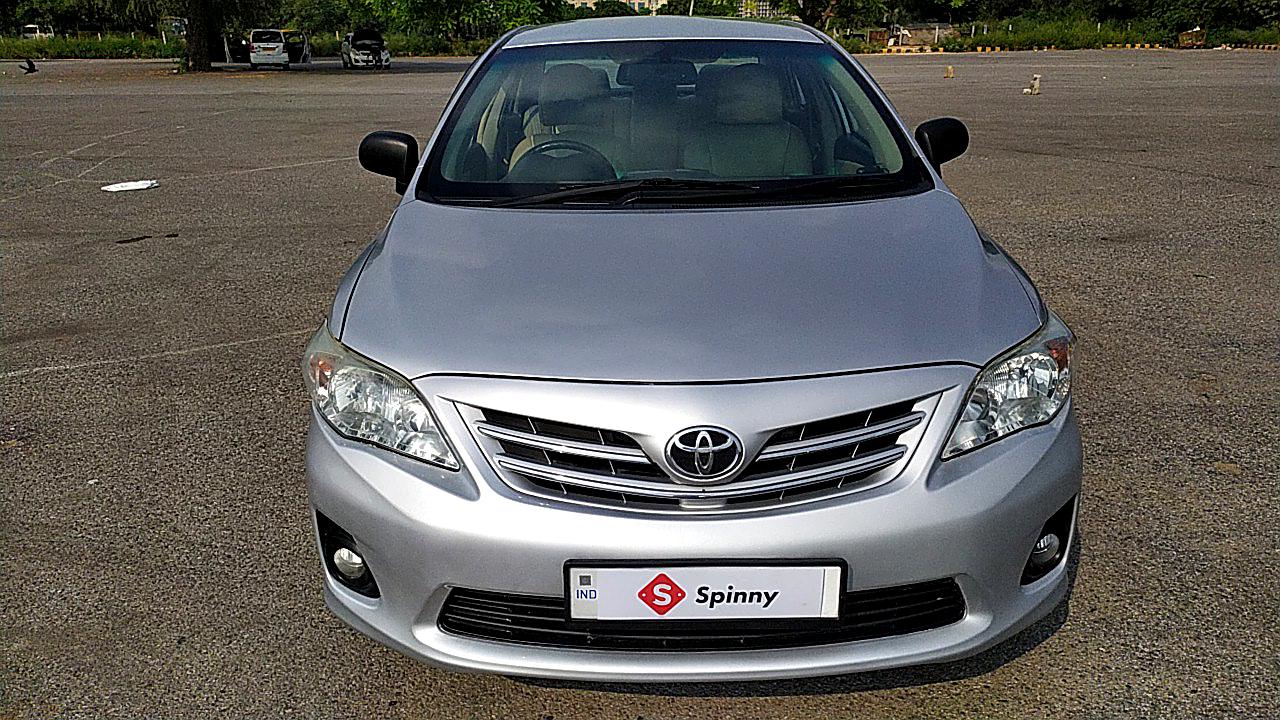 Spinny asegurado Toyota Corolla Altis 