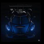 El hipercoche Koenigsegg Jesko centrado en la pista se burló