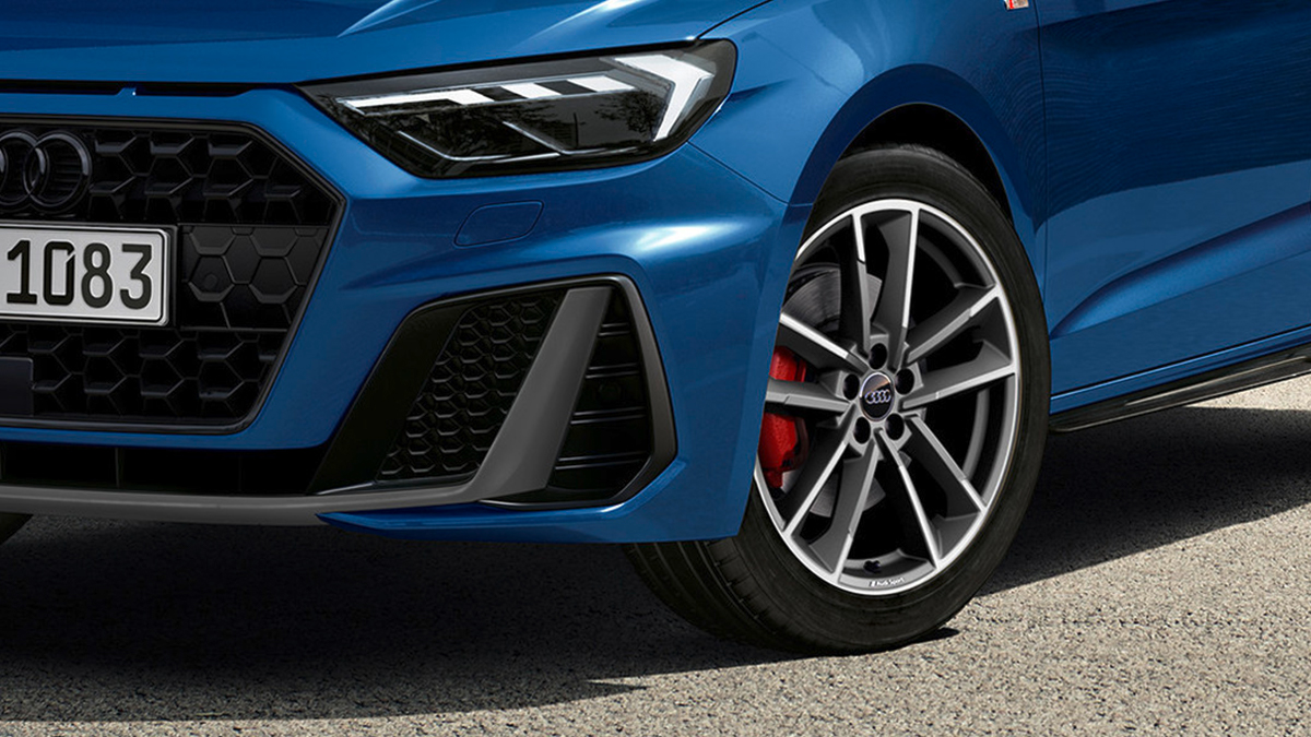 El Audi A1 Sportback trae una nueva versión de competición frente al motor 40 TFSI de 207 CV y 6 del mercado. Competición Audi A1 Sportback