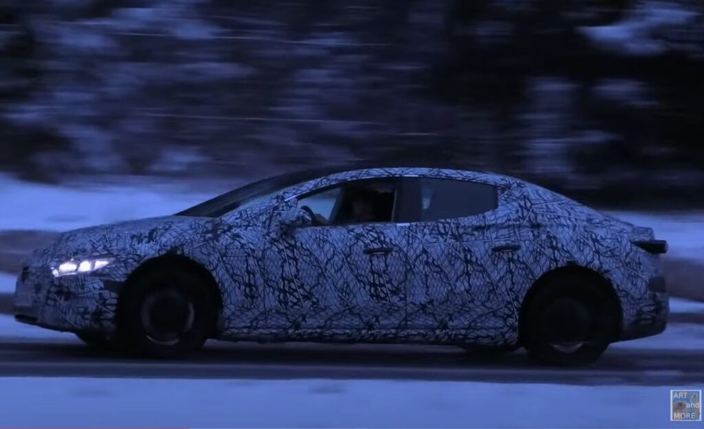 Crucero de reconocimiento nocturno Mercedes-Benz EQE