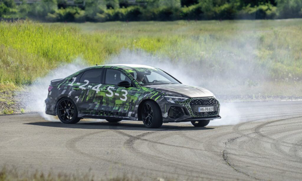 El prototipo Audi RS3 exhibe el modo de deriva [w/videos]
