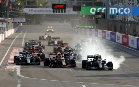 Lewis Hamilton se equivoca sobre Bakú