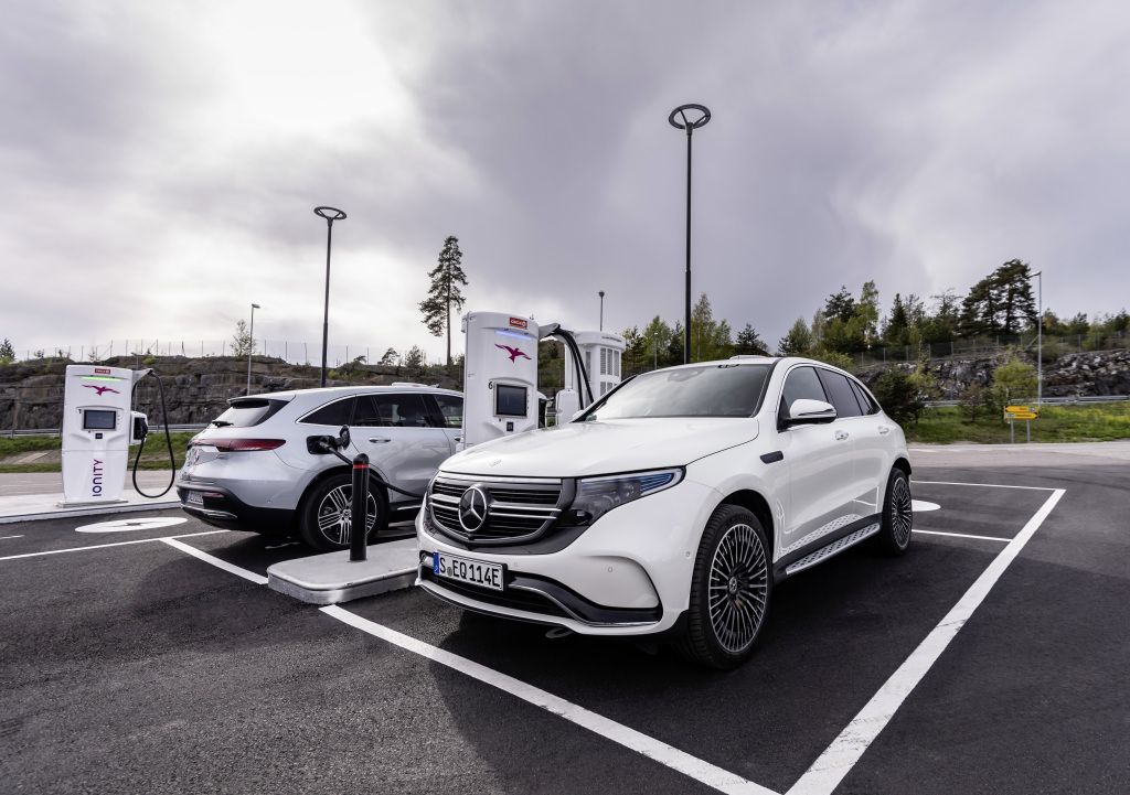 El SUV eléctrico Mercedes-Benz EQC ya no está (por el momento) en EE. UU.