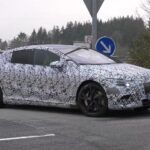 Mercedes-Benz EQE 2022 encuentra neumáticos chirriantes en Nürburgring