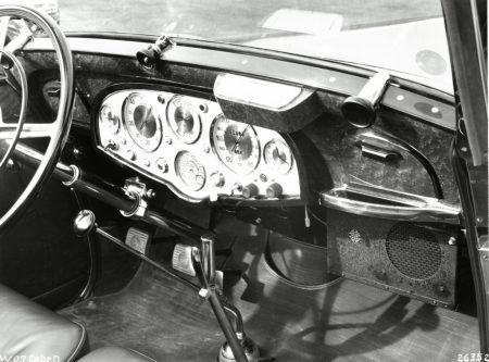 Mercedes-Benz: cómo se veían las radios de los automóviles hace cien años