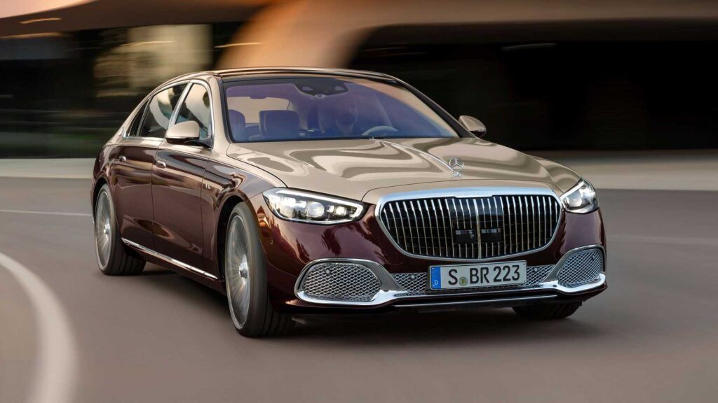 V12 celebra su regreso en 2022back Mercedes-Maybach S680