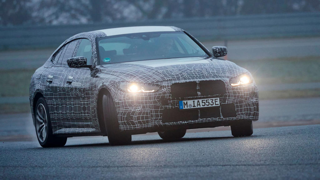 El nuevo BMW i4: Serie 4 en versión 100% eléctrica estará equipado con 530 CV, tracción total y 590 kilómetros de conducción autónoma 8 Prototipo BMW i4 2021