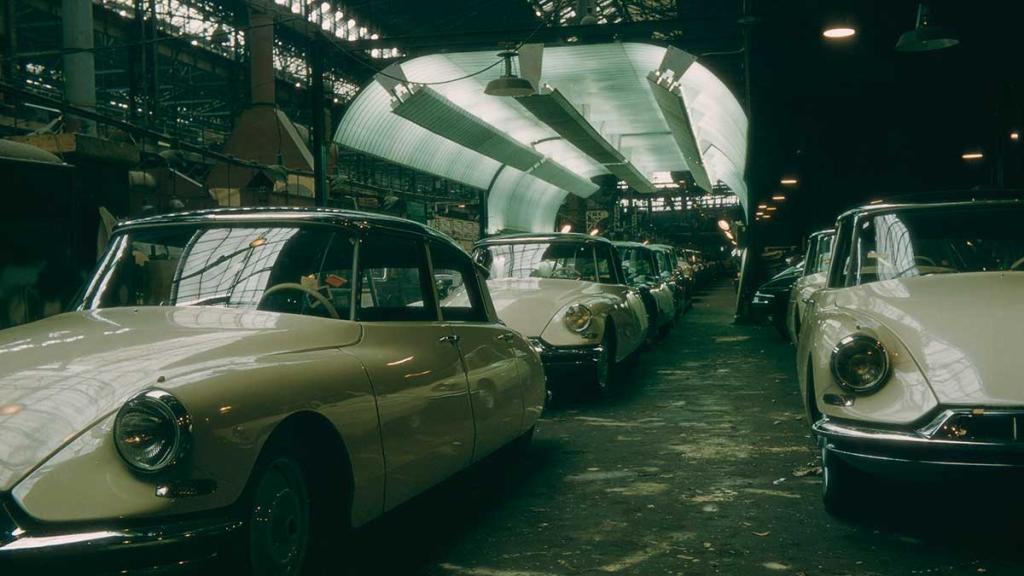 La historia detrás del DS 19 apodado como el Citroën Tiburón: el secretismo más absoluto 3 linea montaje javel 2
