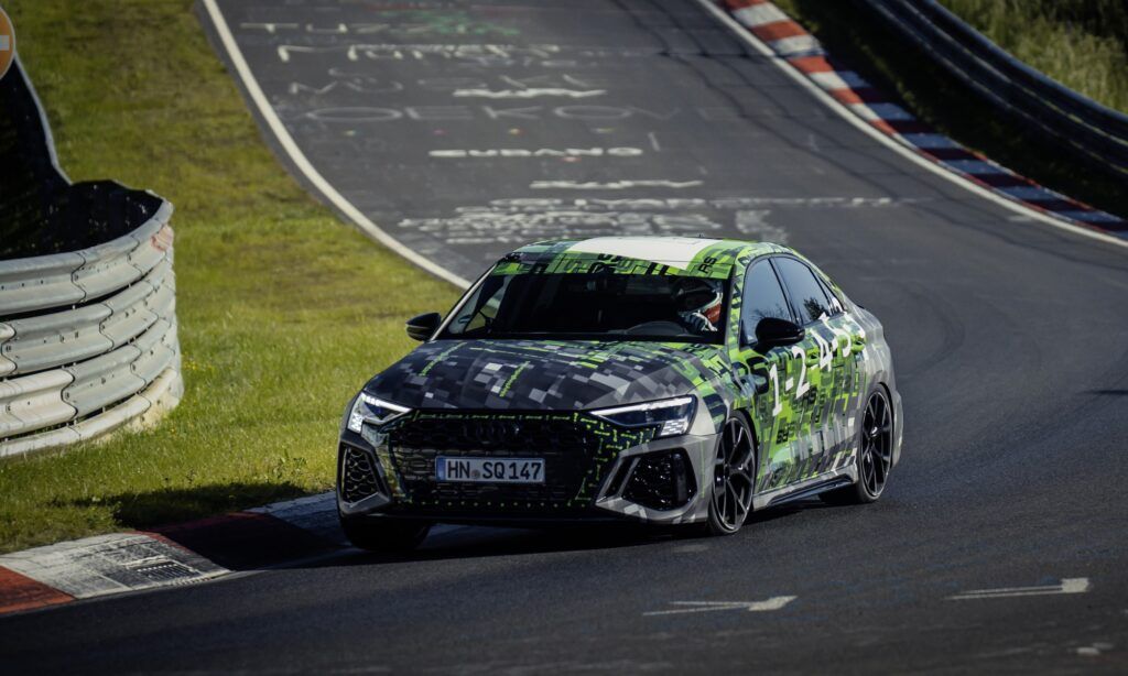Audi RS3 establece récord de vuelta en Nürburgring [w/video]