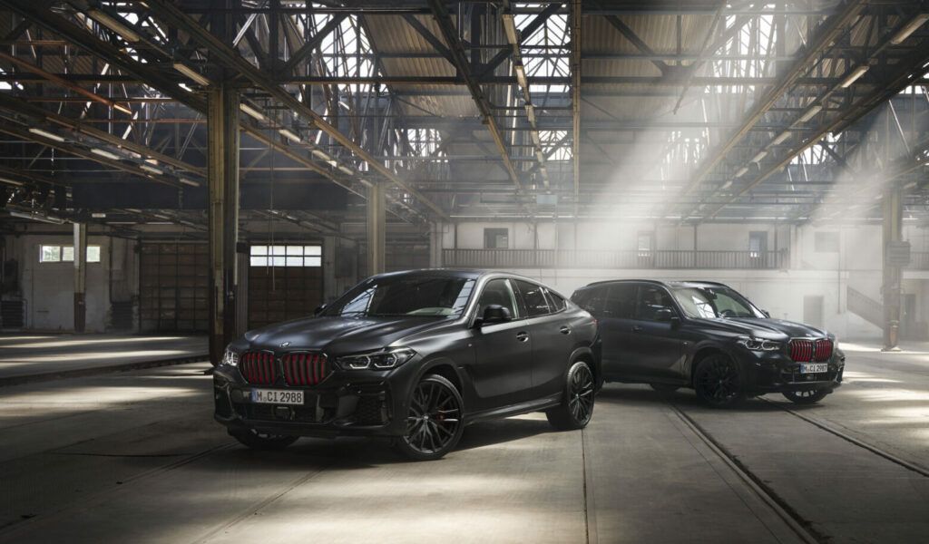 BMW anunció el precio español de la serie particular de BMW X5 y X6 en negro bermellón