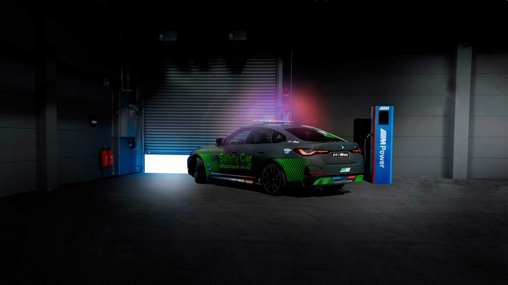 BMW M presenta un nuevo coche de seguridad que aparecerá en la categoría MotoE 7 Coche de seguridad BMW i4 m50