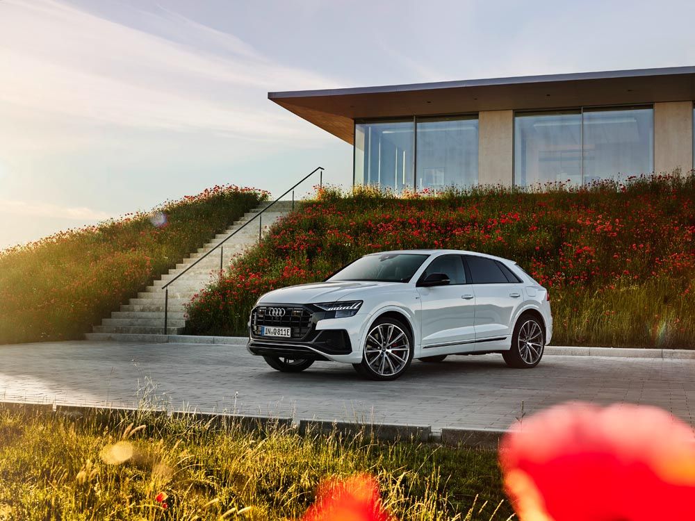 Audi Q8 TFSI e quattro, SUV de alto rendimiento enchufable, hasta 462 CV