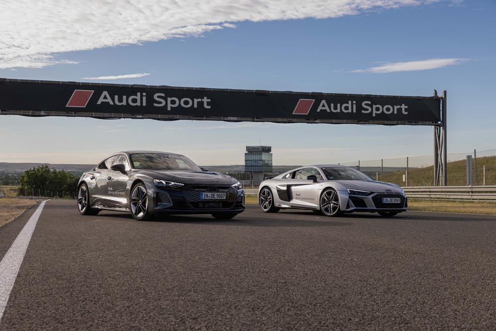 Audi e-Tron GT RS y Audi R8 Coupé