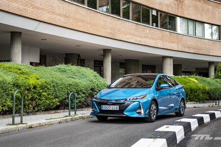 Lanzamiento del Toyota Prius Prueba 2021
