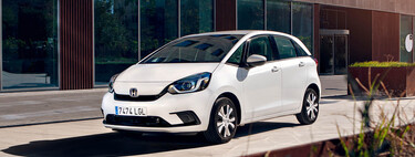 Probamos el Honda Jazz e: HEV, un vehículo híbrido polivalente muy recomendable, muy racional, casi invisible.