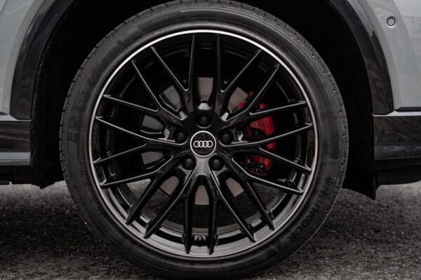 Llanta Audi Q2 2021 19
