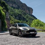 Probamos el Aston Martin DBX, un SUV dinámico de 550 CV como el Porsche Cayenne y tan lujoso como el Bentley Bentayga.