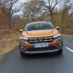 Se comparó el nuevo Dacia Sandero Stepway con sus alternativas. ¿Cuál es mejor?
