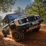 Su primer contacto con Ineos Grenadier es un avión verdaderamente versátil diseñado para llevar personas y equipos a los lugares más remotos.