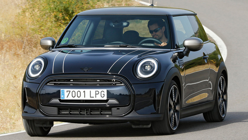 MINI Cooper 3-Door Automatic (2021) fotos exteriores - Fotos Mini Mini 2021