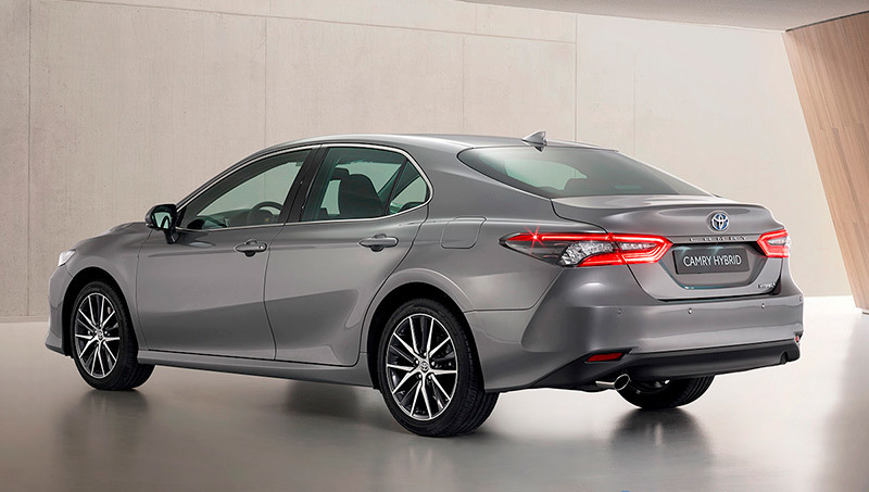 Toyota Camry (2021) - exterior Foto de --toyota camry 2021