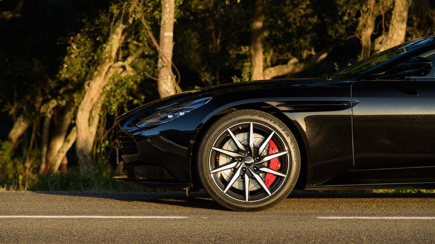 Aston Martin DB11 V8 2018