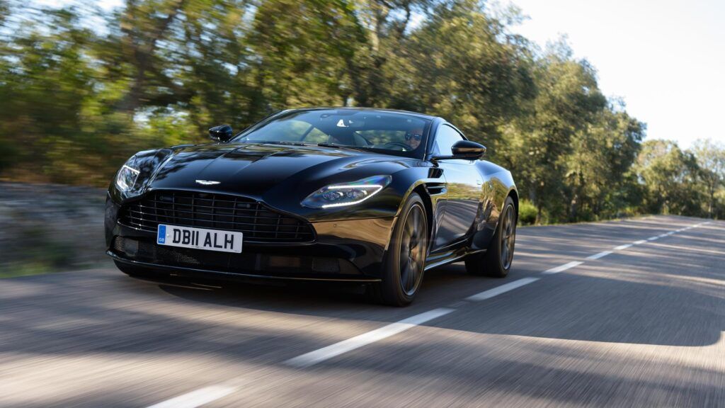 Aston Martin DB11 V8 primera prueba: menos cilindros, más diversión