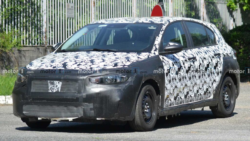 Fiat Tipo 2020 puede lanzar una versión cruzada
