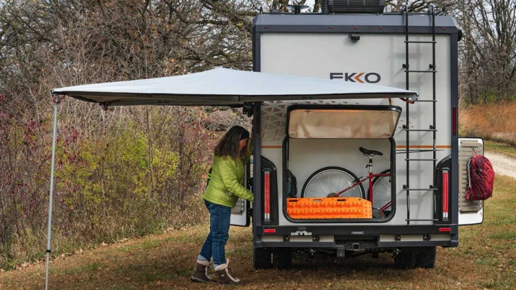 Winnebago Ekko, la caravana de ensueño de Ford Transit