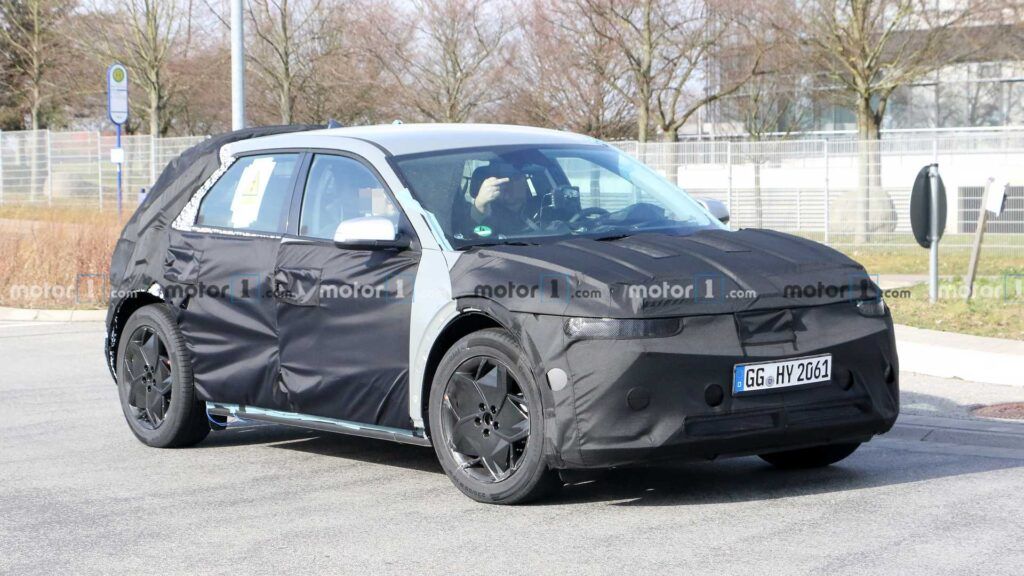 Las primeras fotos espía del Hyundai 45 Electric Crossover 2020