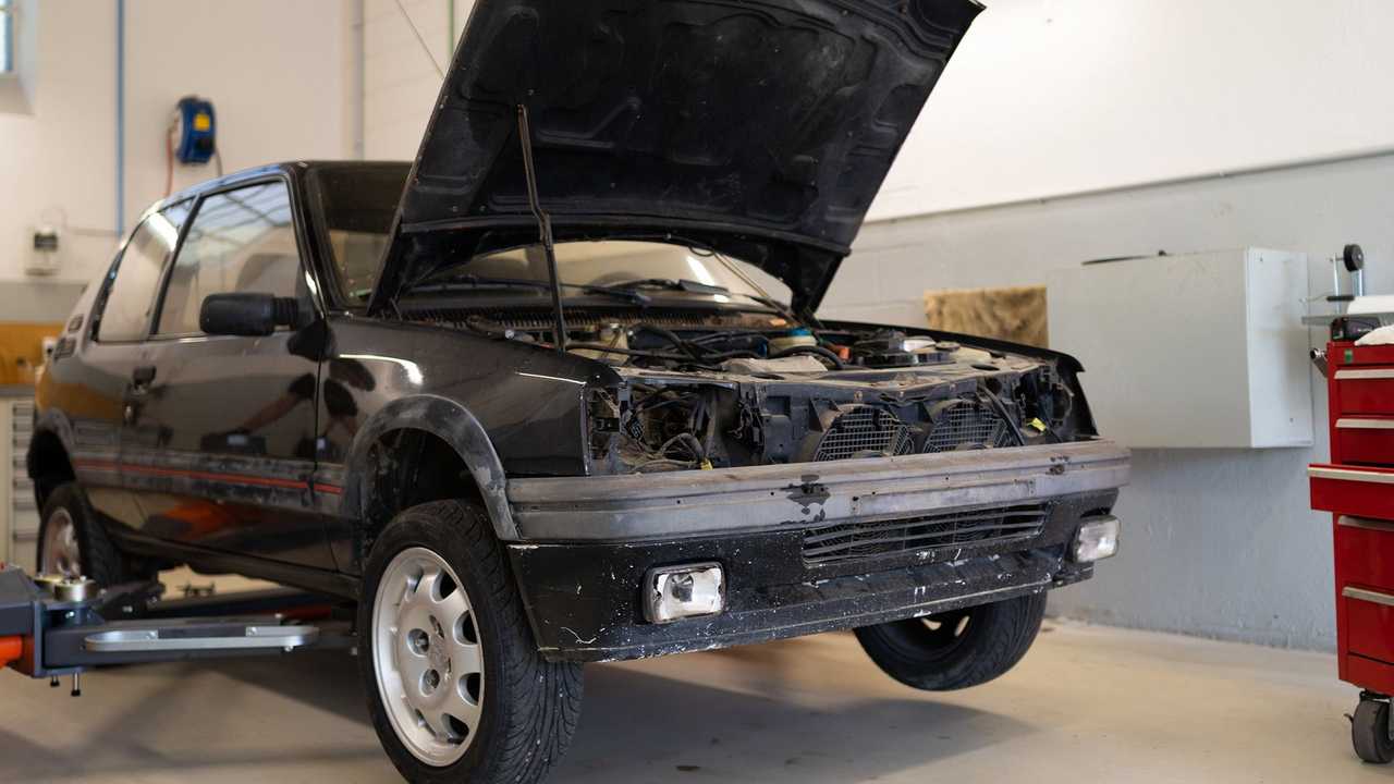 Peugeot 205 GTi, restauración del Museo L'Aventure Peugeot