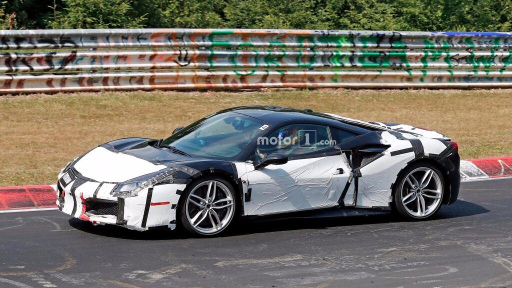 Prueba híbrida del Ferrari 488 en Fiorano