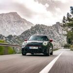 Echa un vistazo a MINI John Cooper Works 2021, no mires a Toys R Us