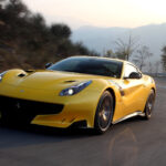 Motor Ferrari V12 vs altavoz de 75.000 euros, ¿cuál es más agudo?