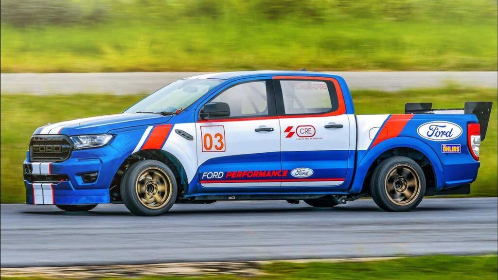 Este es el Ford Ranger Raptor … el coche de carreras