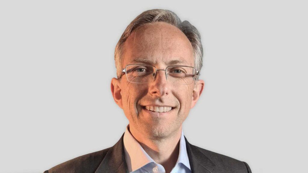 El nuevo CEO de Ferrari es un experto en la industria tecnológica