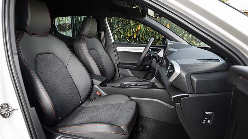 SEAT Leon FR TGI (2020) - vista interior Fotos de los asientos León 2020