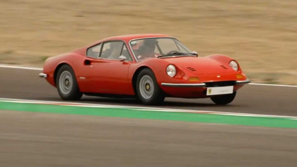 Carlos Sainz y el espectacular Ferrari Dino 246 GT