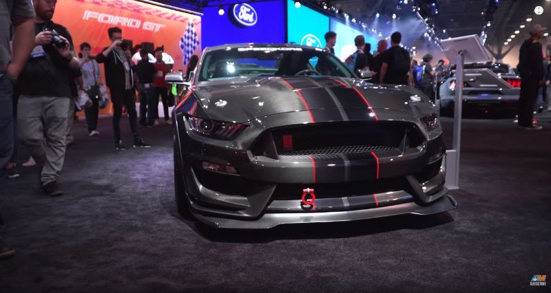 El círculo caliente de los 3 mejores Ford Mustang