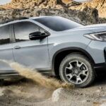 El estiramiento facial Honda Passport 2022 comienza en $ 39,095 y aumenta en $ 5,080 después de perder la decoración base