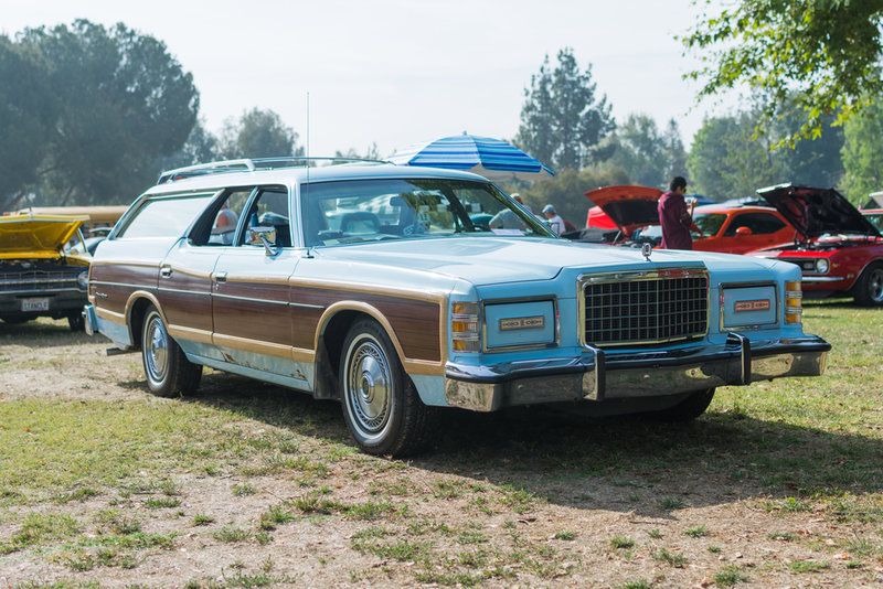 Revive el Ford Country Squire en 1966