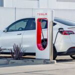 Tesla está intensificando su confrontación con los propietarios de automóviles de gasolina en los lugares ICEing Supercharger de China
