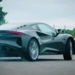 Vea el desempeño del ingeniero de Lotus Hoon The New Emira en la pista de pruebas