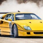 Un Ferrari F40 está a la deriva en el suelo … ¡es increíble!