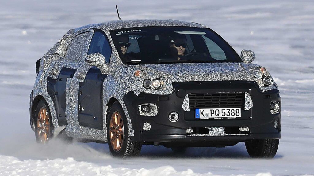 Estas fotos espía muestran el Ford Fiesta SUV … ¿y el cupé?