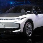 El fabricante de iPhone Foxconn lanza 3 coches eléctricos