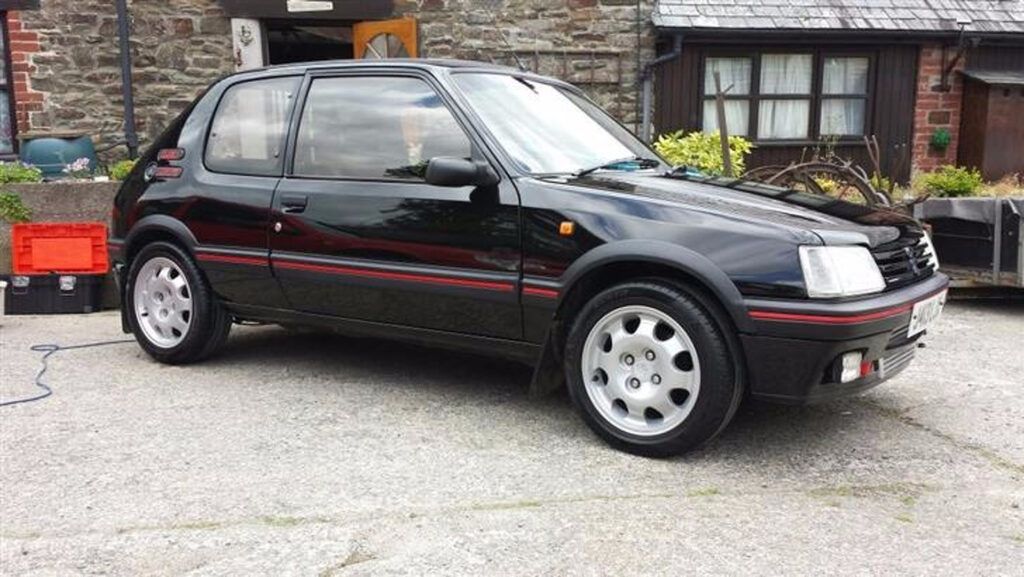 ¿Conoces el Peugeot 205 GTi con motor diésel? Es extraño, pero existe