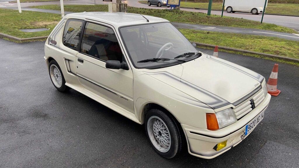 Este exclusivo Peugeot 205 GTI Gutmann se subastará en breve