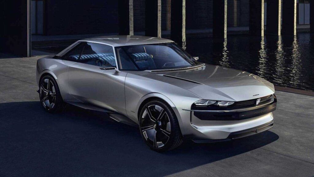 Peugeot e-LEGEND y otros mitos de la marca aparecen en Rétromobile